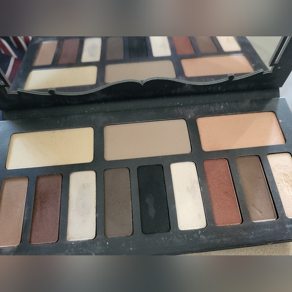 kat von d eye contour palette - Picture 2 of 6